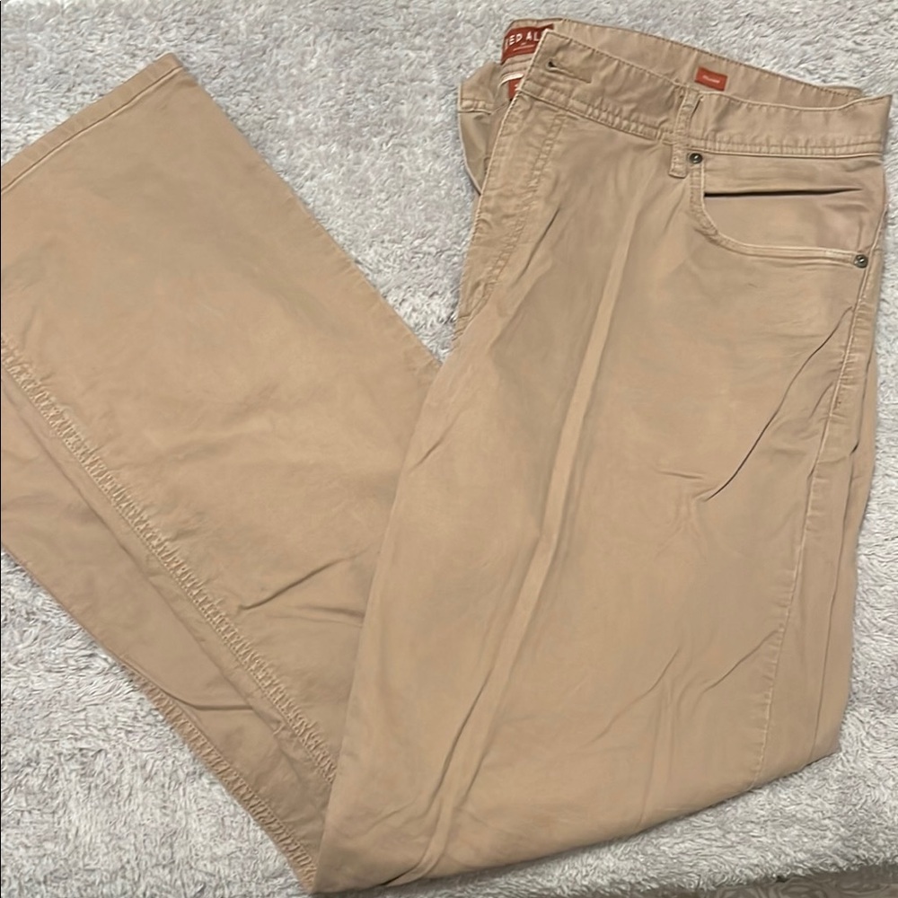 Men's Beige Pants